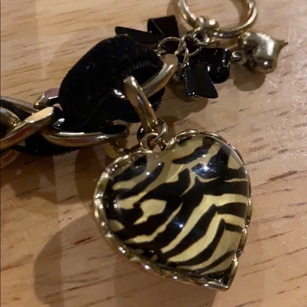 Betsy Johnson bracelet 💝
